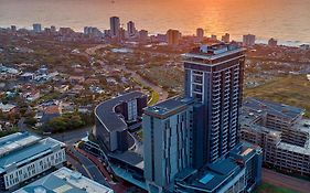 Umhlanga Arch Luxury Holiday Or Work With Sea View - Inverter Backup Power